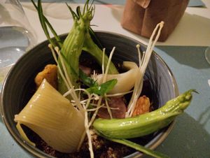 Humus with vegetables at La Casina di Alice in Livorno