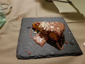 Torta di carote con cioccolato fuso at La Casina di Alice in Livorno