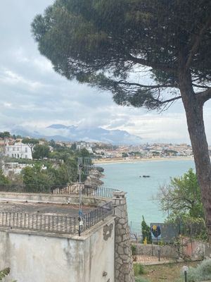 Locale con vista sul mare. Facile parcheggio  at Paittè Comeilmare in Gaeta