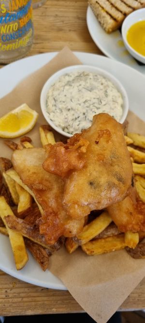 Tofish at Mono in Glasgow