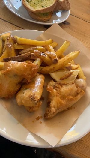 tofish supper (plus some garlic bread in the back!)  at Mono in Glasgow