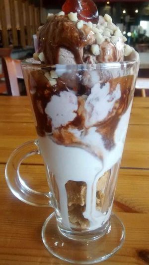 Sundae at Mono in Glasgow
