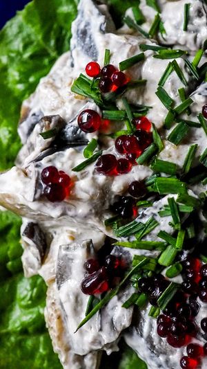 Żakłaban: pueczony bakłażan w śmietanie, "kawior" z agaru i octu z jagody kamczackiej at NO TU OliDeli in Warsaw