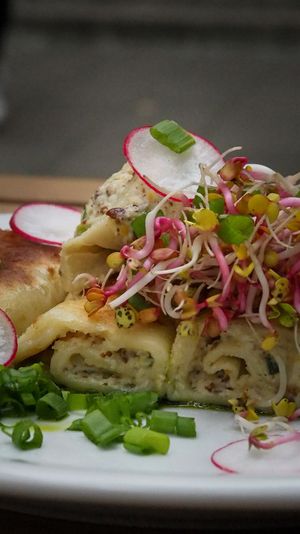 NOleśnik
Naleśniki, pasta ze słonecznika, oliwa szczypiorkowa, kiełki, rzodkiewka at NO TU OliDeli in Warsaw