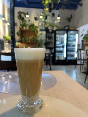 Latte  at NO TU OliDeli in Warsaw