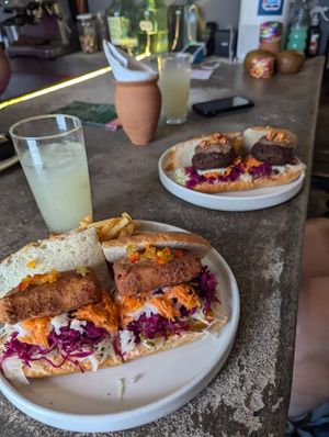 Tofula y rafalafel   at Los Vampiros Emparedados in Puebla