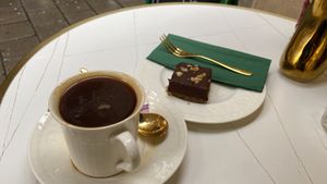 עוגת שוקולד, מאוד מומלצת!  at Kashtan in Vienna