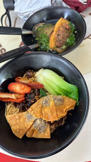 叉烧面 sgd 4.8
👍🏻干捞面很好吃 很够味 汤也很好喝👍🏻 at  Wanyuan Vegetarian 万缘素食 - Woodlands in North Singapore