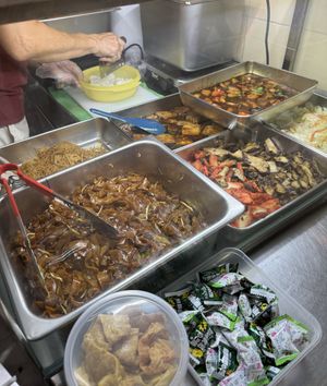 Mix dishes   at Flygod VegeCafe 翔一素食料理 - Vidacity in East Singapore