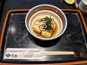 Vegan agedashi tofu at Hanabishi in Koya