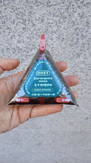 Onigiri de berenjena y miso (eggplant and miso) at ONIT in Madrid