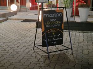 Opening Hours at Manna 2 in Warsaw