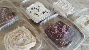 Cakes at Loving Heart in Chicago