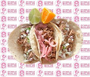 Arrachera Vegana Taco at Échele Bolas in Tenerife