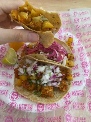 Delicious vegan food! All the menu is available as a vegan option and the staff are super friendly 100% recommend 

Nachos and tacos, as well as chocolate nachos for dessert  at Échele Bolas in Tenerife