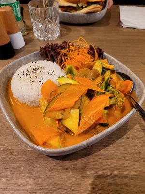 Mango Curry at Viegan in Stuttgart