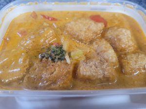 Tofu Red Thai Curry at Panadda Thai Takeaway in Penrhyndeudraeth