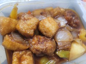 Sweet and Sour Tofu at Panadda Thai Takeaway in Penrhyndeudraeth