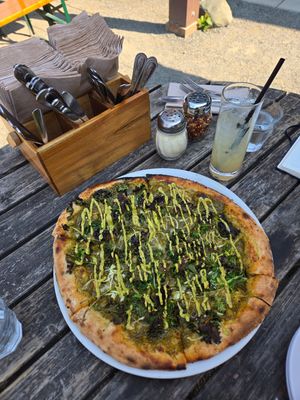 Farmhouse vegan pizza and the BEST lemonade at Goldie's  in Coupeville