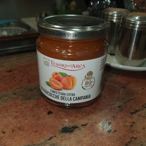 Marmellata artigianale at Bar Milano in Bologna