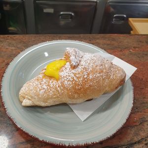 Brioche con crema alla soia #Veganuary at Bar Milano in Bologna