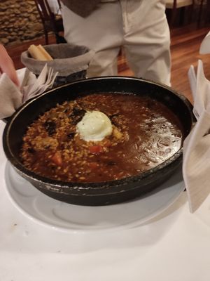 Paella de verduras con helado de lima at Fonda dels Pics - Restaurant in Escadarcs