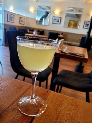 Mintlet. at Number 25 in Rhos On Sea