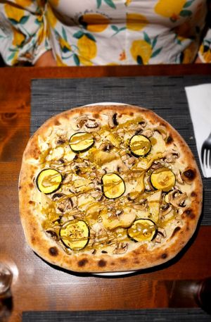 Pizza vegana pistachio at Da Marcello in Mallorca