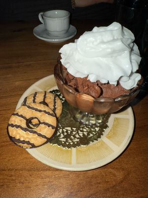 chocolate gelato + vegan whip + dank cookies at Rosanna's in Albany