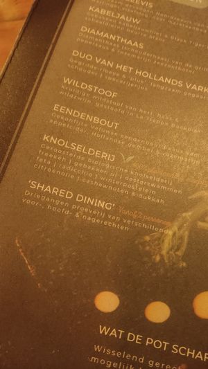 Mains at Abdij de Westerburcht in Westerbork