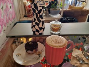 Date seed "coffee" and blueberry cheesecake at PUT IT ON LISBON in Lisbon