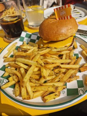 Smash burger at Neat Burger - Porta Venezia in Milan