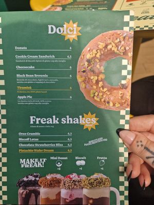 Shakes🥰 at Neat Burger - Porta Venezia in Milan