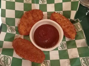 Chicken tenders small at Neat Burger - Porta Venezia in Milan
