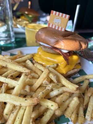 Double bacon bbq  at Neat Burger - Porta Venezia in Milan