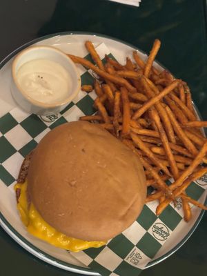 Bacon cheese burger   at Neat Burger - Porta Venezia in Milan