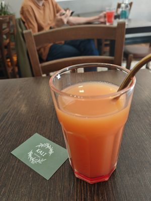 Cocktail sunset at Kali in Orleans