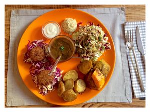 vegan complete dish at L'orto di Pitagora in Rovereto