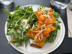 Lox auf Croissant (Bagel waren aus)  at Bistro Deppat in Vienna