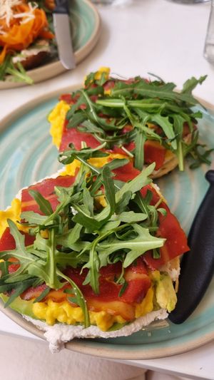 Breakfast bagel at Bistro Deppat in Vienna