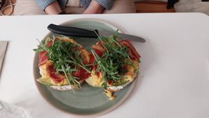 Breakfast Bagel at Bistro Deppat in Vienna