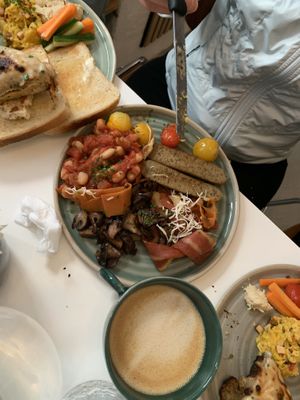 Englisches Frühstück  at Bistro Deppat in Vienna