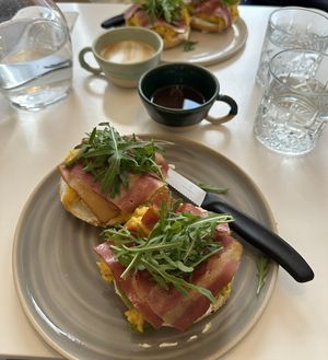 Breakfast Bagel  at Bistro Deppat in Vienna