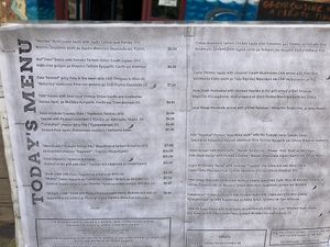 Restaurant close to the harbour offering vegetarian (V) and vegan (VG) options  at To Peiratiko in Crete