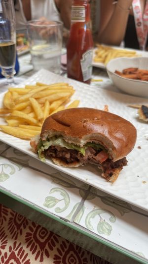 hamburguesa vegana  at Julieta Jávea  in Javea
