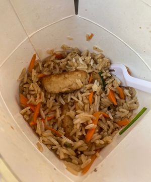 Arroz frito con verduras y “pollo”   at PadThaiWok in Granada