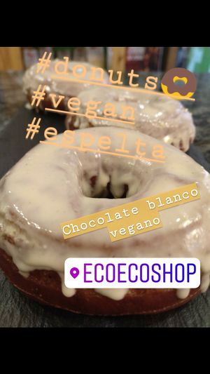 Vegan donuts made with spelt. Wheat free at ECOEcoShop in Granada