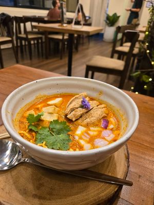 Khao Soi at Kem-Kon KhaoSan (เข้ม-ข้น ข้าวสาร) in Bangkok