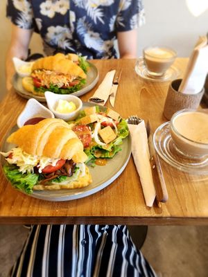  at Kem-Kon KhaoSan (เข้ม-ข้น ข้าวสาร) in Bangkok