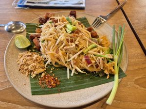 Pad thai at Kem-Kon KhaoSan (เข้ม-ข้น ข้าวสาร) in Bangkok